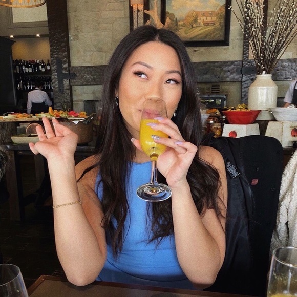 Meet your Posher, Kim - Picture 1 of 1